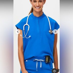 FIGS rafela oversized scrub top